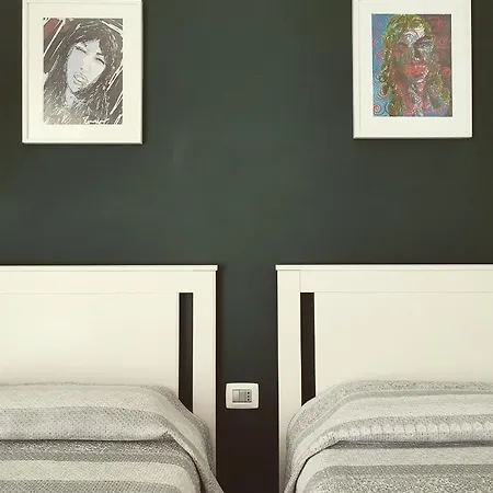Meme's House *