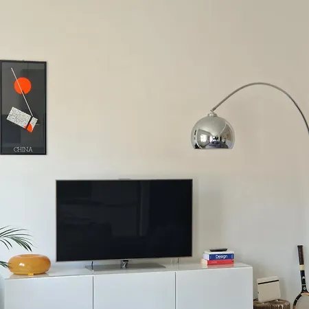 Meme's House